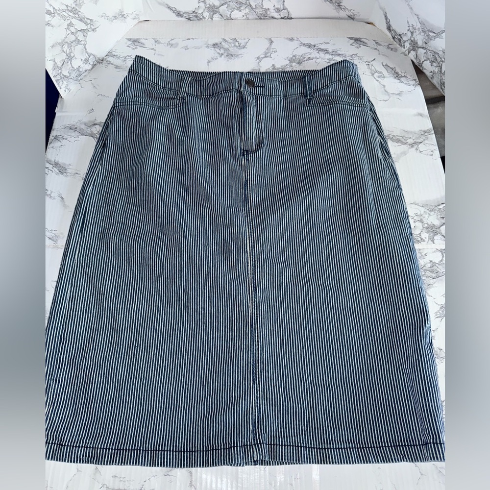 CJ Banks Women's Denim Skirt Size 14W Blue Striped Jean Skirt Modest Midi